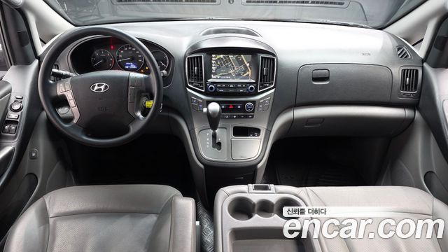 Hyundai Starex 2017 — photo 7
