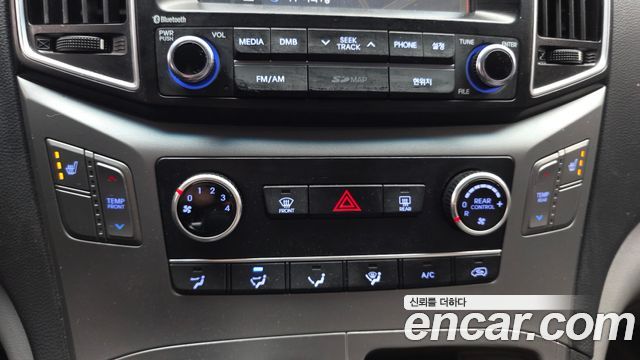 Hyundai Starex 2017 — photo 16