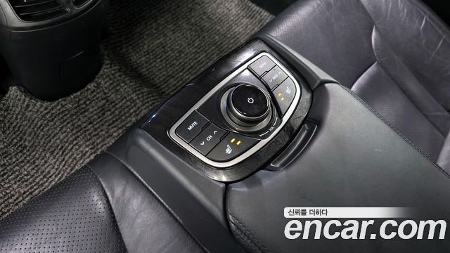 Hyundai Grandeur 2011 — photo 18