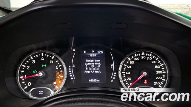 Jeep Renegade 2018 — photo 8