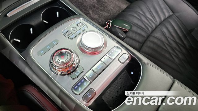 Genesis G90 2022 — photo 9