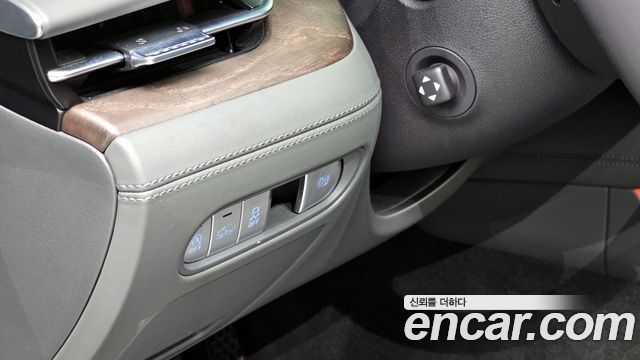 Genesis G90 2022 — photo 15