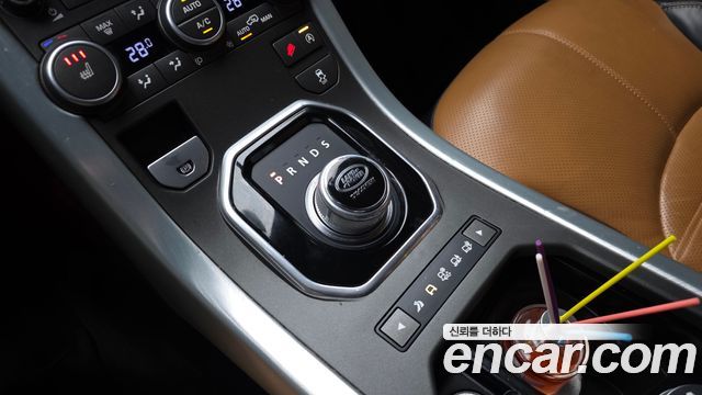 Land Rover Range Rover Evoque 2016 — photo 9