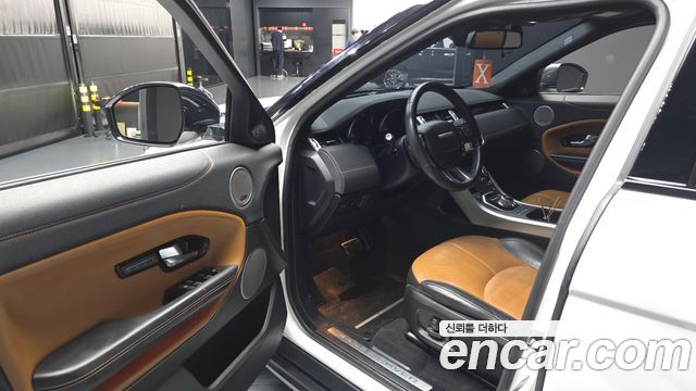 Land Rover Range Rover Evoque 2016 — photo 10