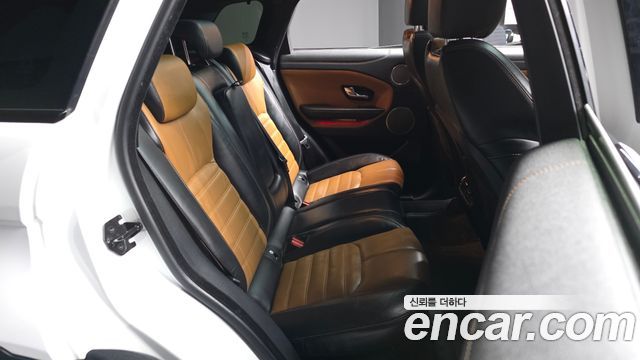 Land Rover Range Rover Evoque 2016 — photo 12