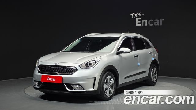 Kia Niro 2017 — photo 1