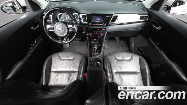 Kia Niro 2017 — photo 7
