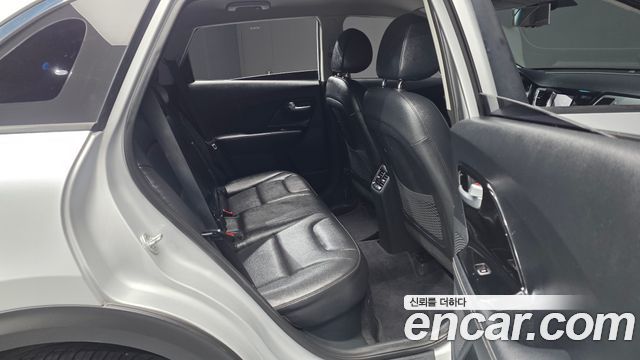 Kia Niro 2017 — photo 13