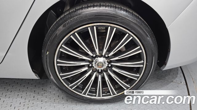 Hyundai AVANTE 2012 — photo 5