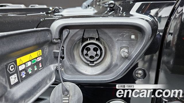 Jeep Wrangler 2022 — photo 17