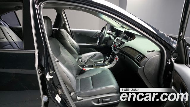 Honda Accord 2013 — photo 10