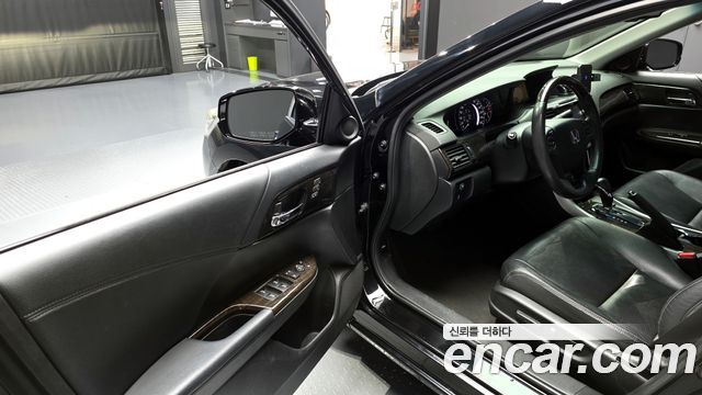 Honda Accord 2013 — photo 11