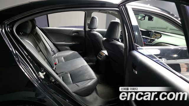 Honda Accord 2013 — photo 12