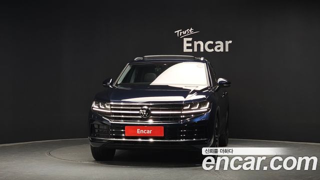 Volkswagen Touareg 2024 — photo 3