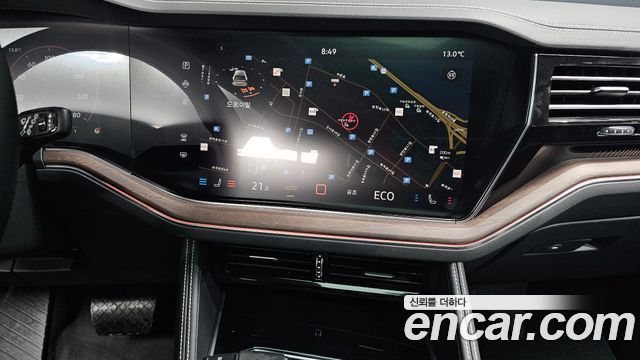 Volkswagen Touareg 2024 — photo 14