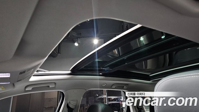 Volkswagen Touareg 2024 — photo 19