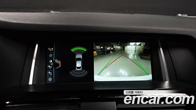 BMW X4 2017 — photo 14