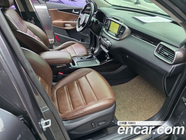 Kia Sorento 2016 — photo 8