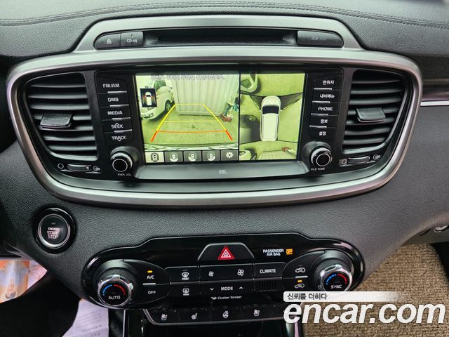 Kia Sorento 2016 — photo 10