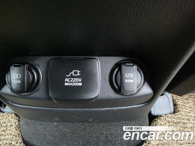 Kia Sorento 2016 — photo 17