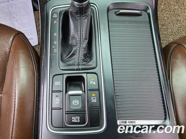 Kia Sorento 2016 — photo 18