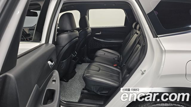 Hyundai Santafe 2020 — photo 11