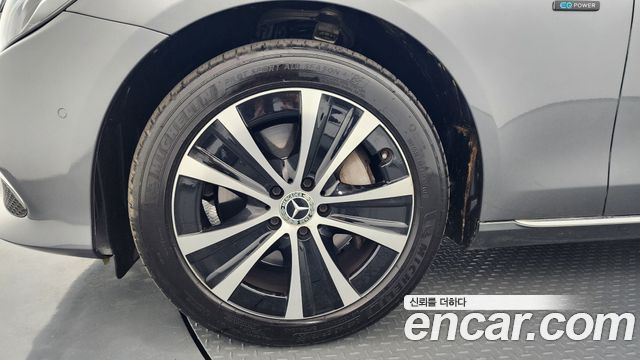 Mercedes-Benz E-Class 2020 — photo 5