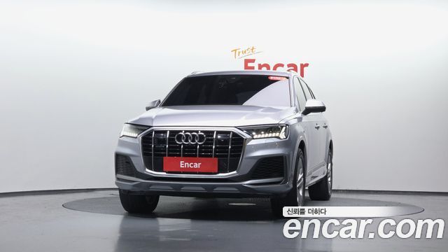 Audi Q7 2021 — photo 3