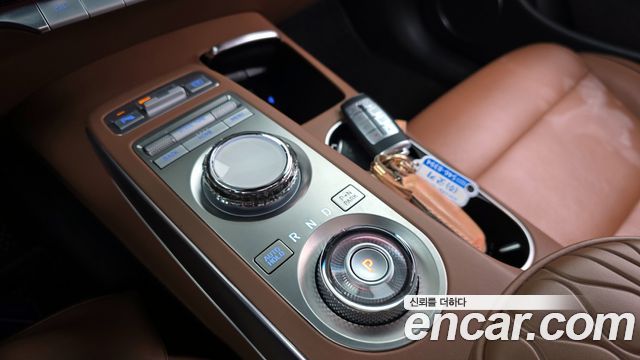 Genesis GV70 2024 — photo 9