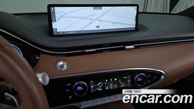 Genesis GV70 2024 — photo 14