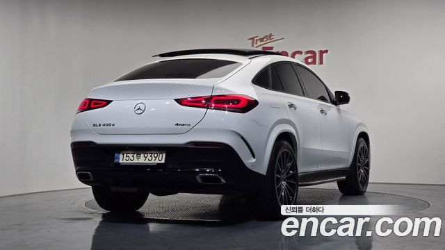 Mercedes-Benz GLE-Class 2022 — photo 2