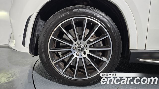 Mercedes-Benz GLE-Class 2022 — photo 5