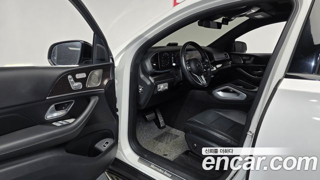 Mercedes-Benz GLE-Class 2022 — photo 10