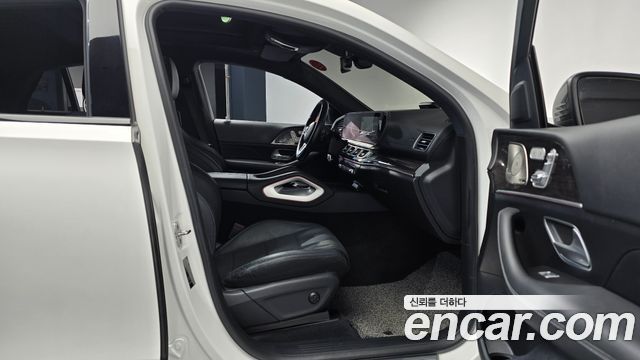 Mercedes-Benz GLE-Class 2022 — photo 11