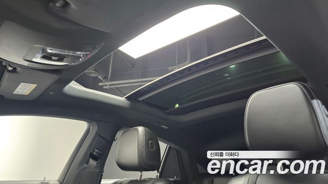 Mercedes-Benz GLE-Class 2022 — photo 19