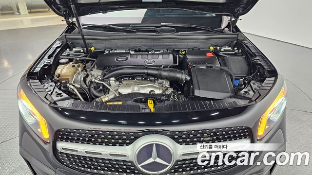 Mercedes-Benz GLB-Class 2020 — photo 6