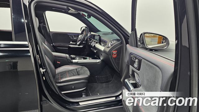Mercedes-Benz GLB-Class 2020 — photo 10