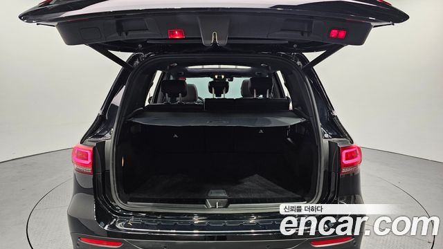 Mercedes-Benz GLB-Class 2020 — photo 20