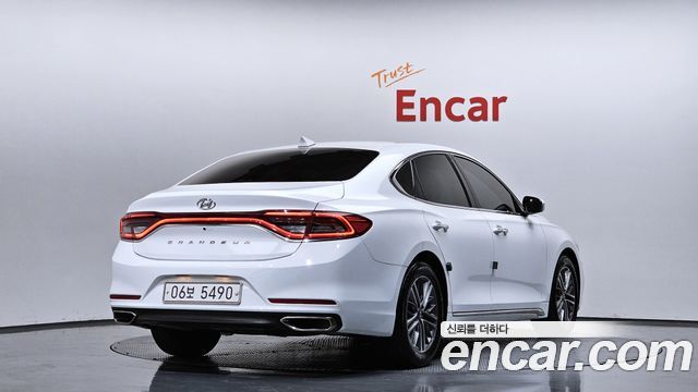Hyundai Grandeur 2018 — photo 2