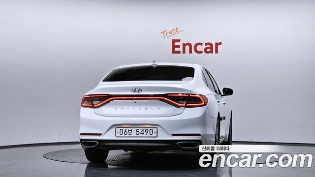 Hyundai Grandeur 2018 — photo 4