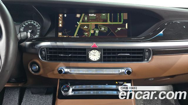 Genesis G90 2019 — photo 14