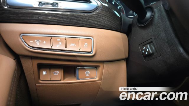 Genesis G90 2019 — photo 17