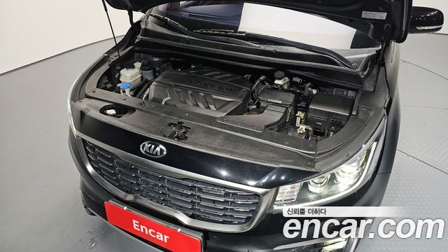 Kia Canival 2019 — photo 6