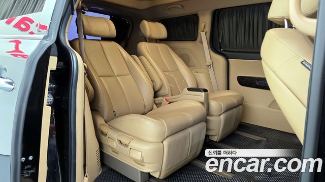 Kia Canival 2019 — photo 12