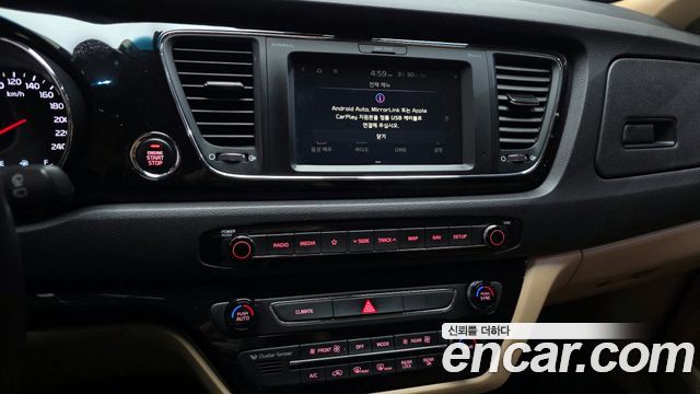 Kia Canival 2019 — photo 14