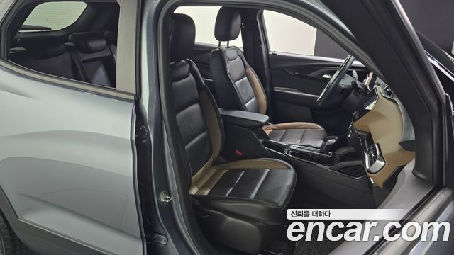 Chevrolet Korea Trailblazer 2021 — photo 12