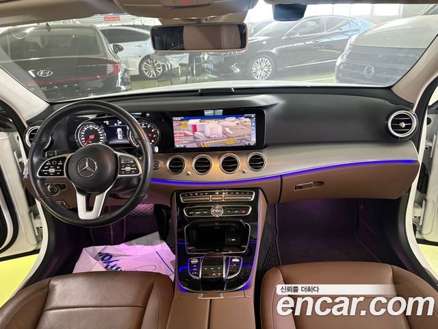 Mercedes-Benz E-Class 2019 — photo 7