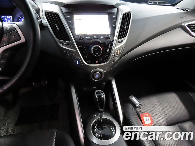 Hyundai Veloster 2015 — photo 12