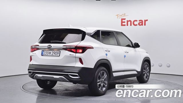 Kia Seltos 2020 — photo 2
