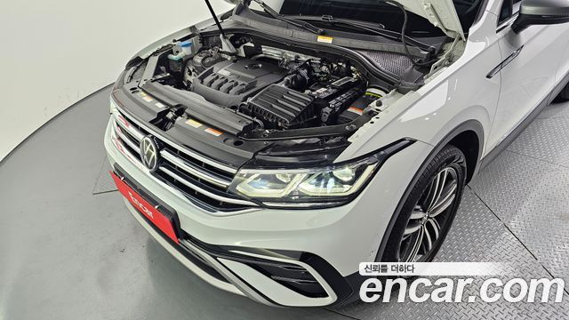 Volkswagen Tiguan 2023 — photo 6